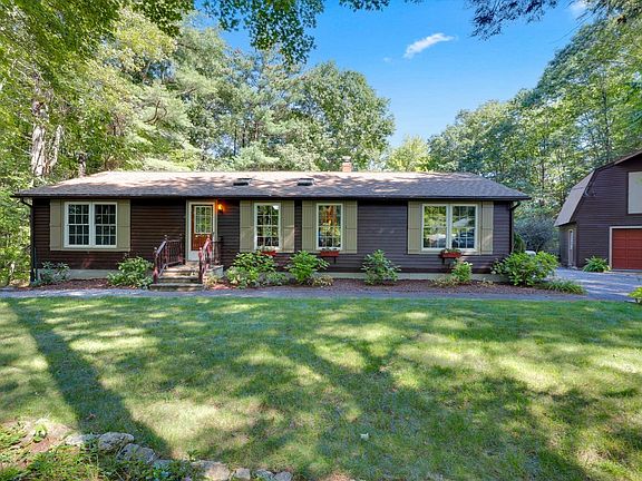 3rd image of 139 Podunk Rd
