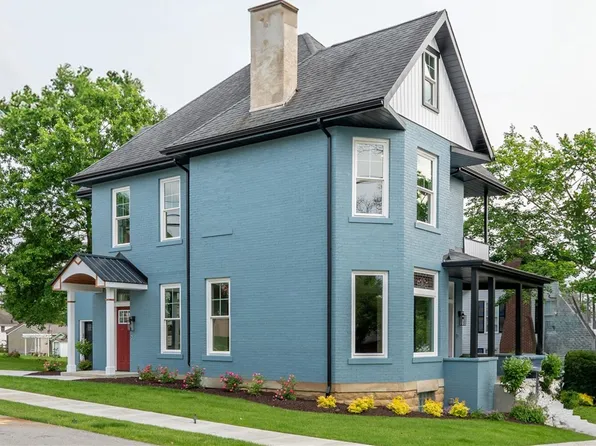 120 N Saint Clair St, Ligonier, PA 15658