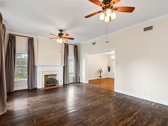 3rd image of 314 Laurel Dr