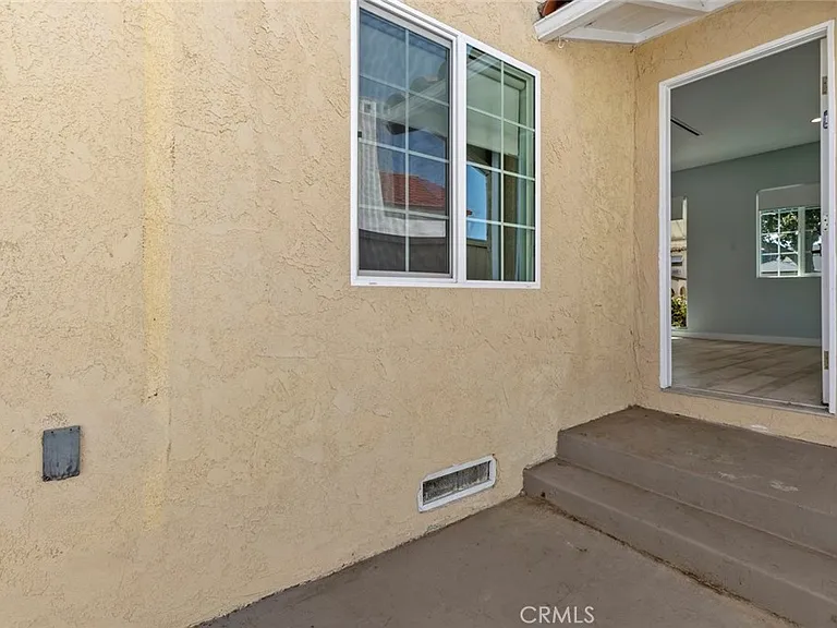 545 Ivy — Photo 25