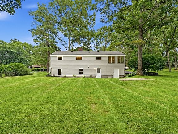 2nd image of 34 Nashoba Trl