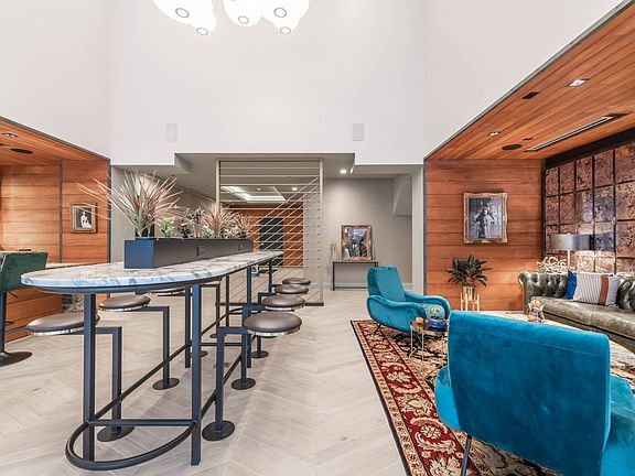 4th image of 1200 N Clark St #1