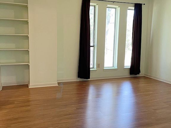 5th image of 8158 Harley St