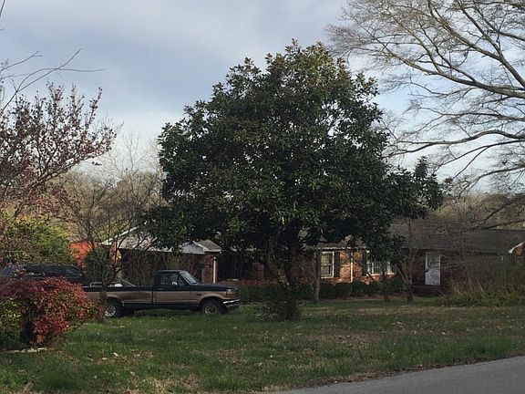 3rd image of 1006 Foster Mill Dr