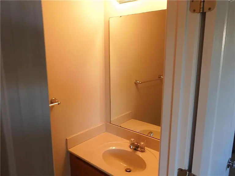 1201 Catletts Ct — Photo 8