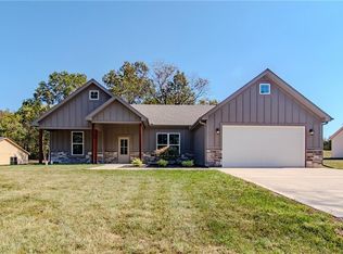 331 NE 21st Rd, Warrensburg, MO 64093