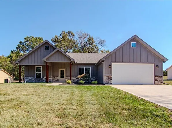 331 NE 21st Rd, Warrensburg, MO 64093