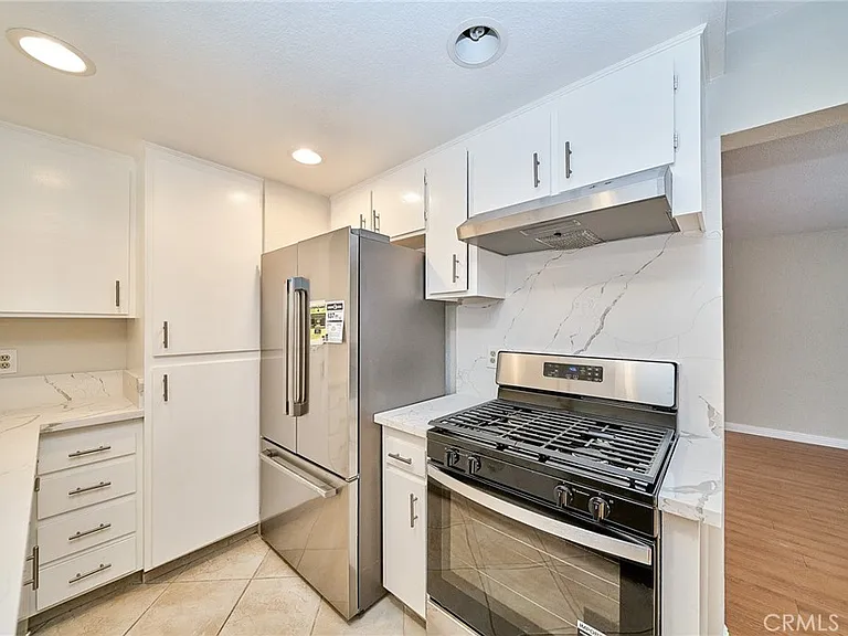 16621 Shenandoah Ave — Photo 8
