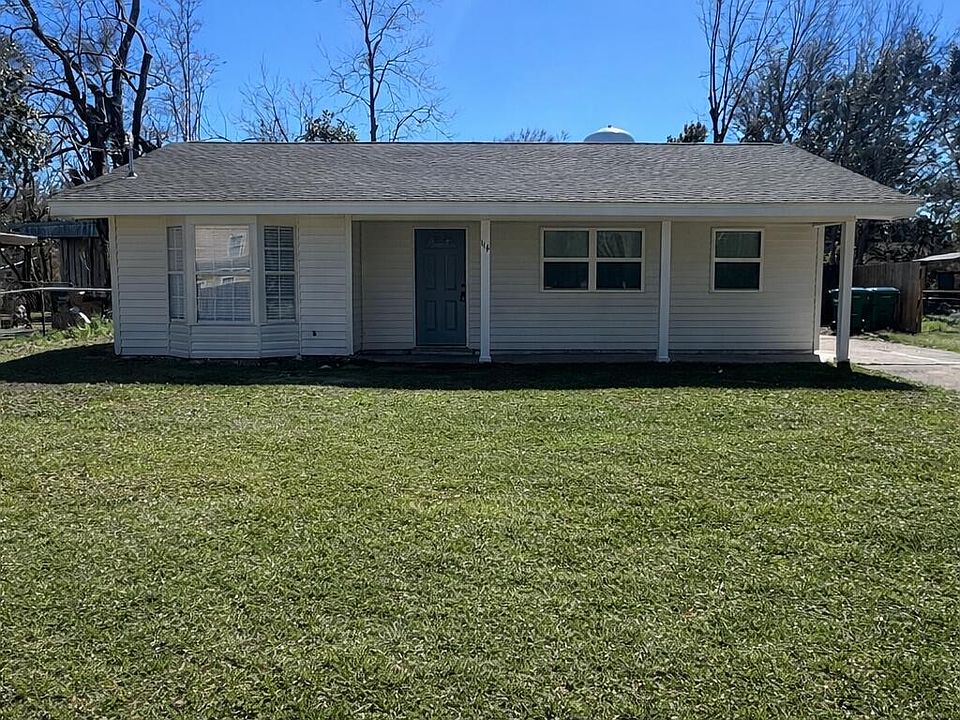 1st image of 114 Woodland Cir