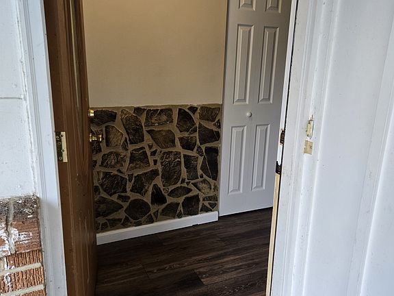 5th image of 6130 Cruxten Dr