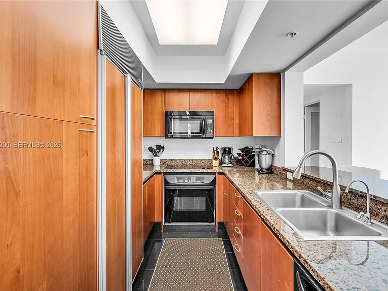 1500 Ocean Dr #907 — Photo 8
