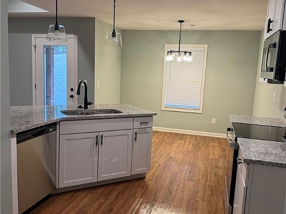 5th image of 11676 River Point Ln