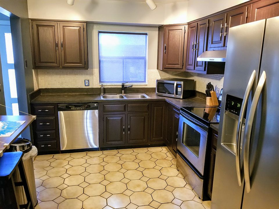 2nd image of 5188 Cypress Creek Dr #103