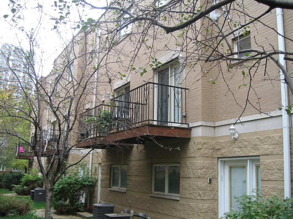 1st image of 919 W Leland Ave