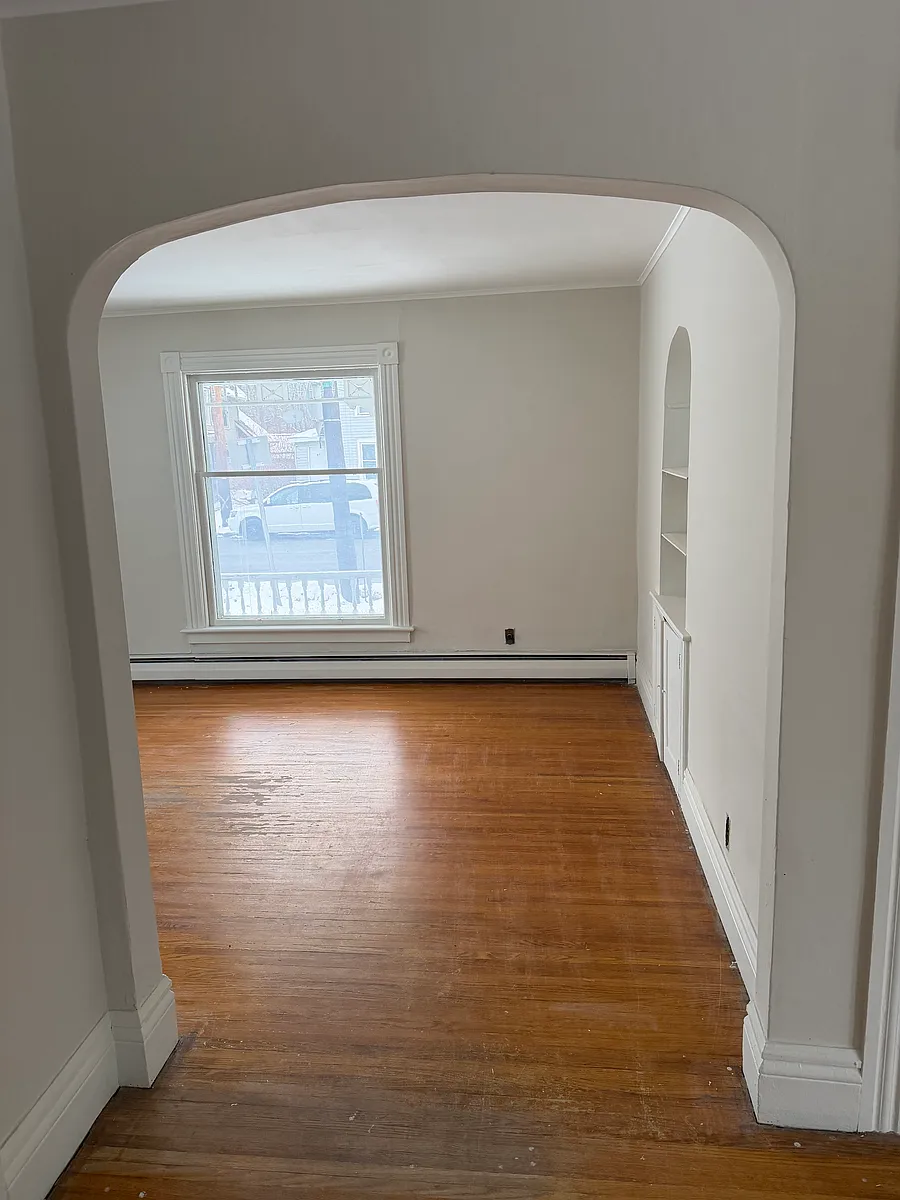 Building Photo - 94 N Main St #1