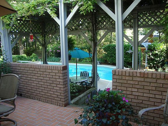 5th image of 1221 Bridgewater Walk