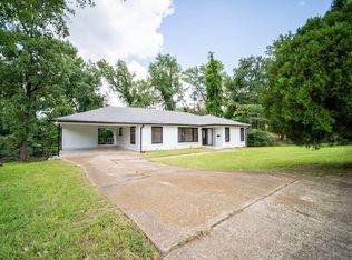 1556 Crescent Dr, Tyler, TX 75702