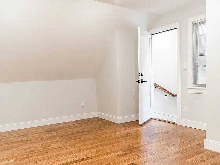 11 Falkland St #2 — Photo 13