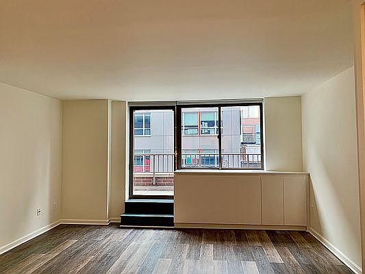 1st image of 520 W 43rd St #6EE