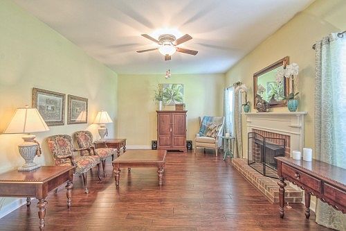 4th image of 2765 Aston Woods Ln