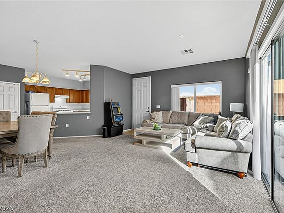 5th image of 6324 Sandy Ridge St Unit 101