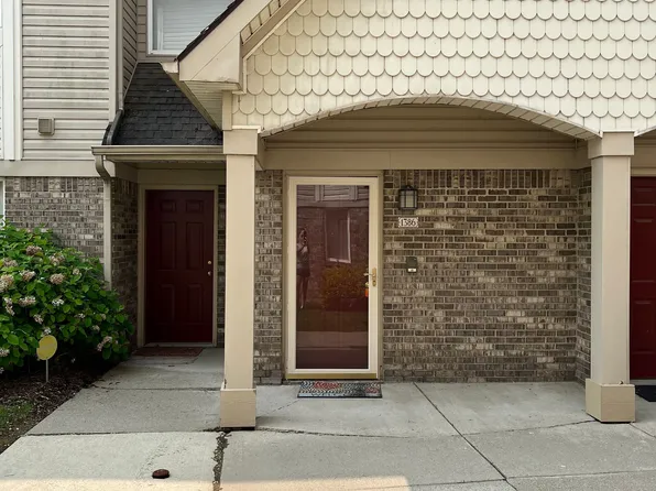 1386 Constance Dr, Pontiac, MI 48340