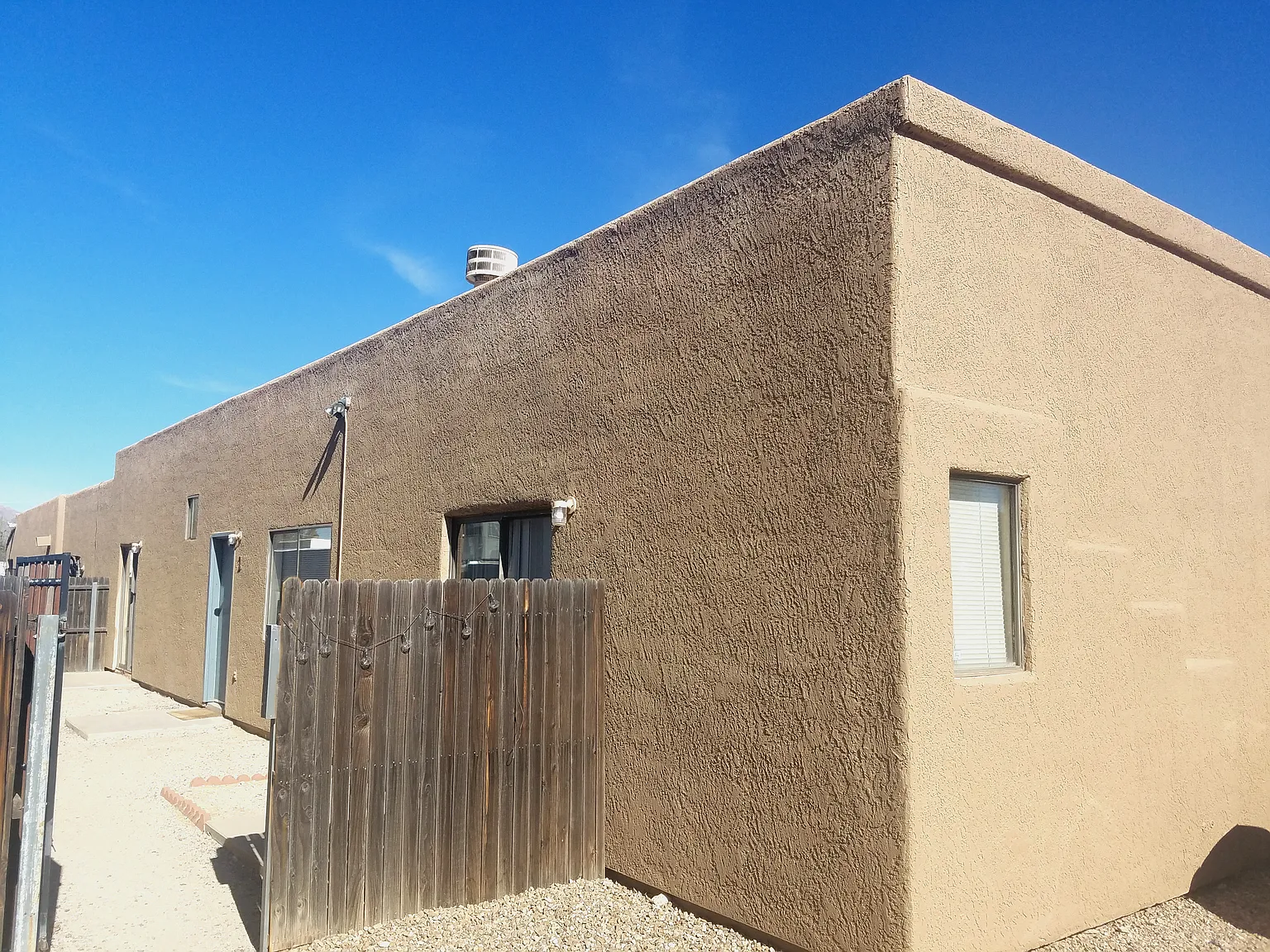 5 bed, 1714 sqft, $3,800 — Photo 1