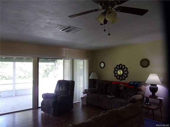 3rd image of 9085 N Golfview Dr