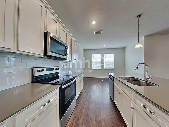 3rd image of 2108 Saffron Walden Dr