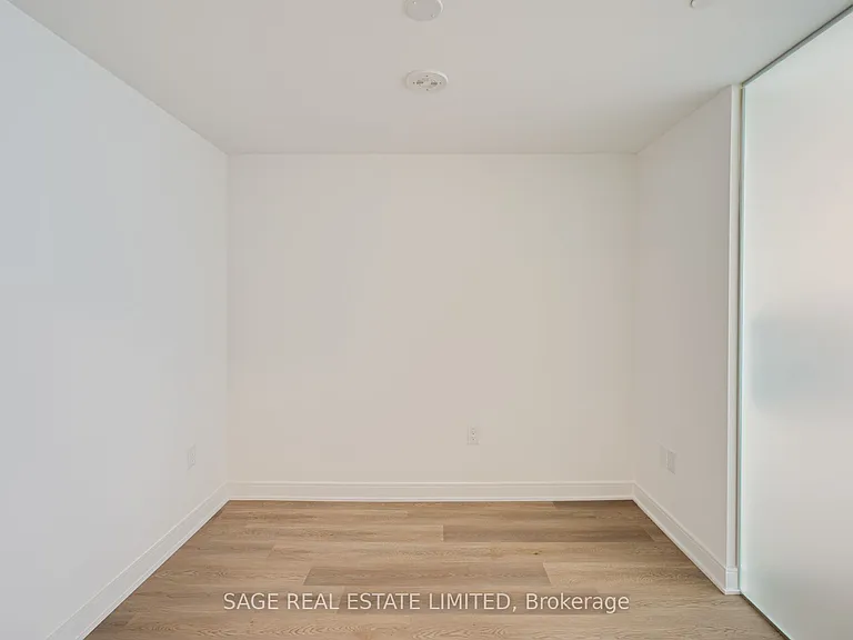 86 Dundas St E #1601 — Photo 6