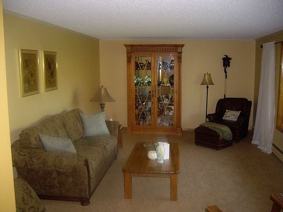 Main level living room