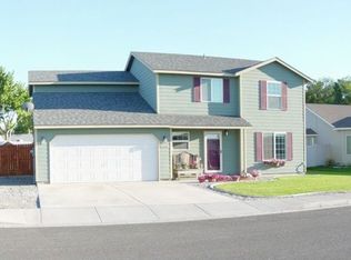 1203 W 40th Ave, Kennewick, WA 99337