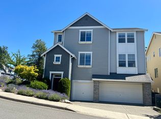 2028 Lincoln Pl NE, Renton, WA 98056