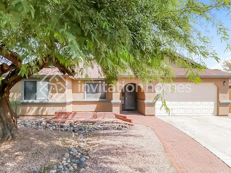 8010 W Sierra Vista Dr — Photo 1