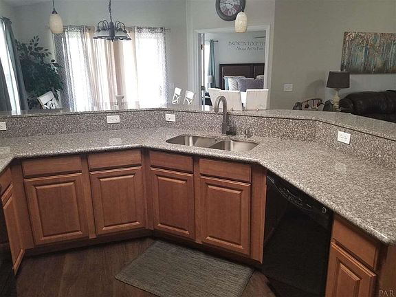 4th image of 10986 Chippewa Way