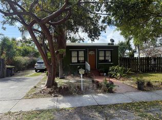 31 SW 15th St, Dania, FL 33004