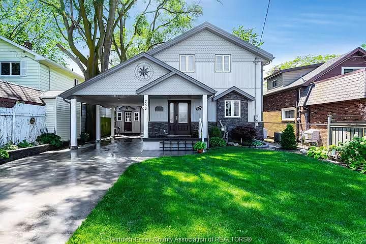 1st image of 752 Point Pelee Dr