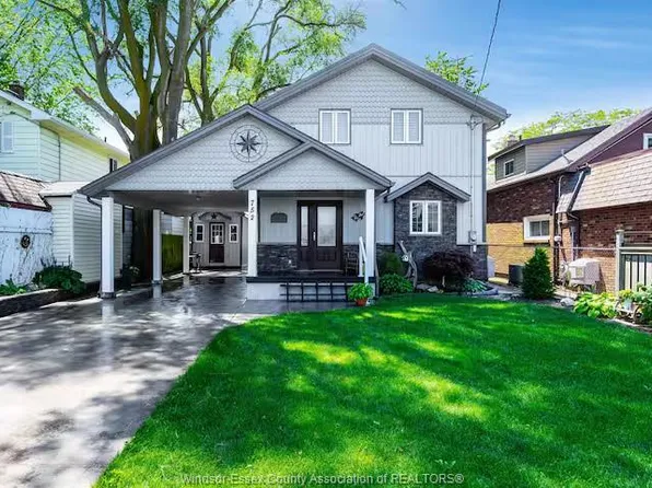 752 Point Pelee Dr, Leamington, ON N8H 3V4
