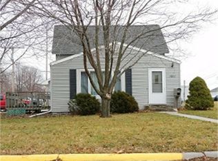 1611 8th St, Nevada, IA 50201