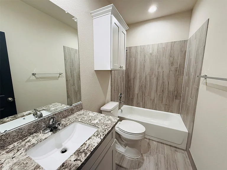 4802 Cruse Rd #1 — Photo 16