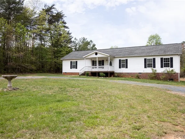 2307 Ridge Rd, Arvonia, VA 23004
