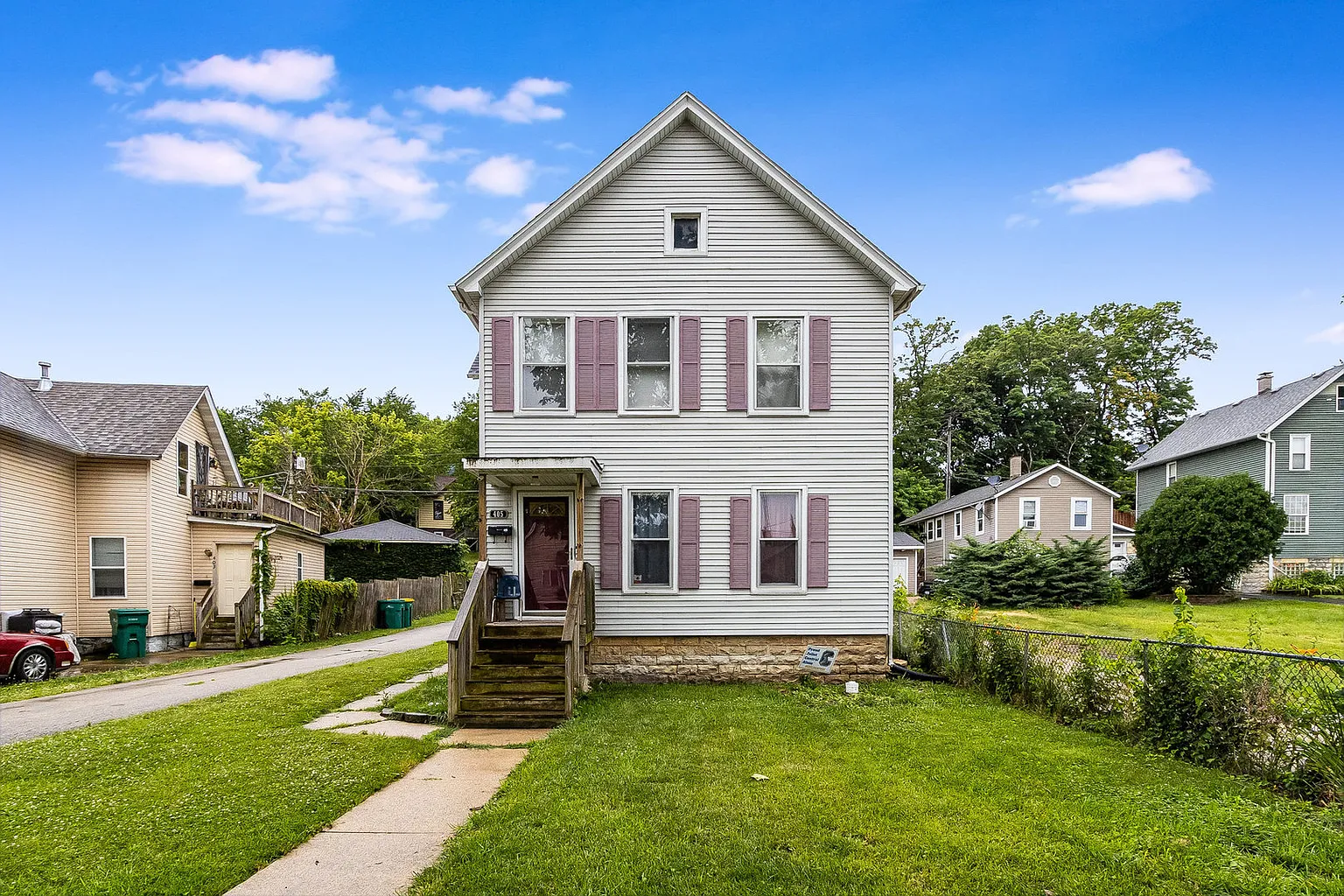 405 Summit St photo 1