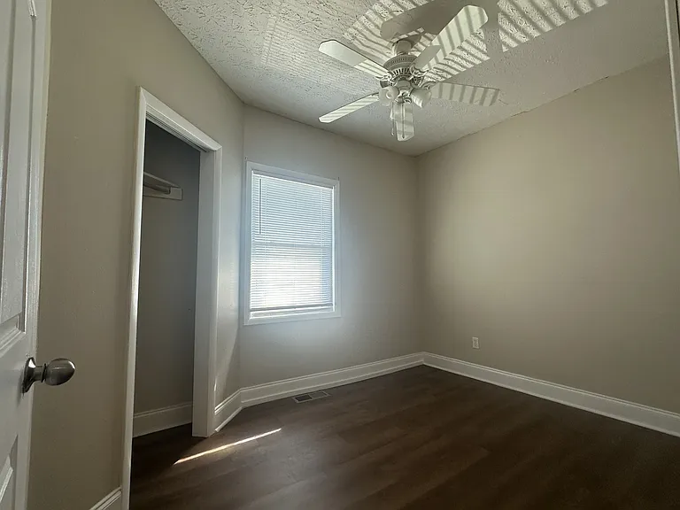 304 E 12th Ave — Photo 10