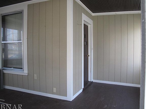 3rd image of 606 S McClun St