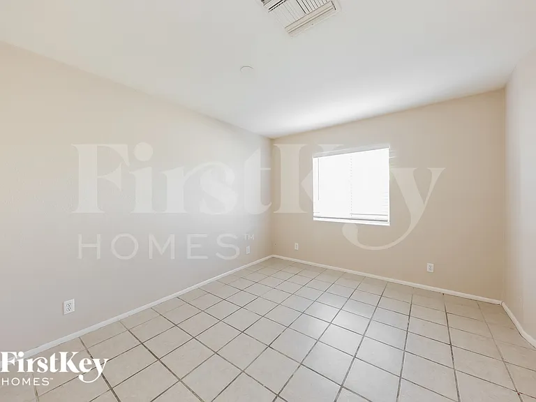 11740 N 80th Dr — Photo 12