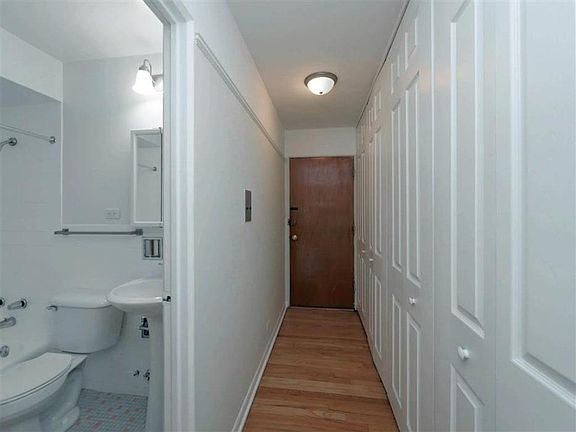4th image of 512 W Melrose St #Sepuhgpdp