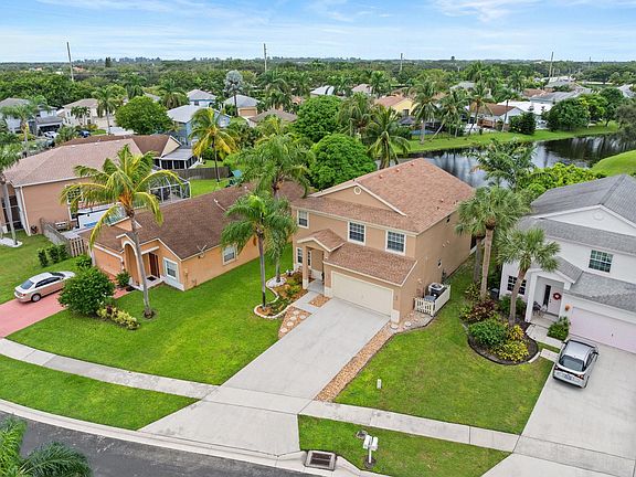 3rd image of 6317 Lansdowne Circle