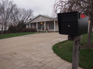 803 W 2nd St, Montgomery City, MO 63361
