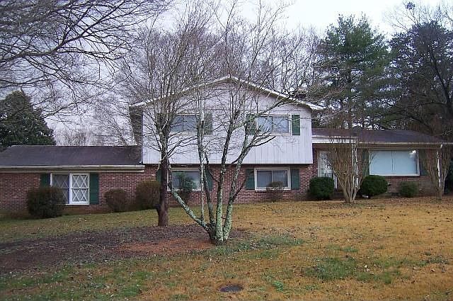 1st image of 428 Fairhaven Dr