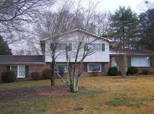 428 Fairhaven Dr, Taylors, SC 29687